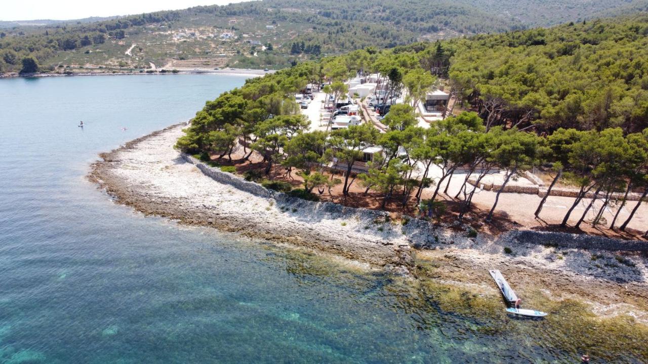 Boutique Camping Bunja Supetar Eksteriør billede