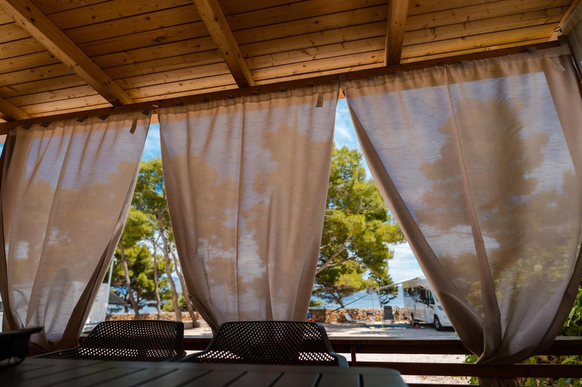 Boutique Camping Bunja Supetar Eksteriør billede